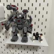 宜家洞洞板配件手办模型，高达机甲机器人摆件置物架玩具skadis