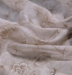 艾格利亚玫瑰  唯美多肉花系真丝雪纺9姆100丝138门幅 设计师面料