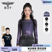 BOYLONDON长袖T恤女款星空数码印花哥特字母满印宽松上衣W00000