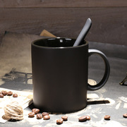 欧式高档陶瓷黑色哑光大容量马克，杯子创意简约磨砂咖啡杯带勺水杯