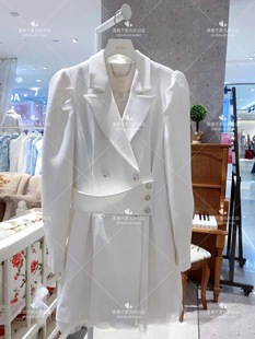 映氏21春季国内甜美修身显瘦白色气质风衣外套