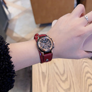 复古小盘手表真皮石英机芯圆形复刻指针式女表酒红色牛皮表带腕表