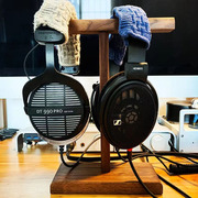 实木耳机架创意耳机，展示架子木质耳机挂架，网吧通用耳麦支架