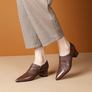 春秋季深口单鞋女鞋，真皮粗跟高跟鞋子百搭棕色，大码及踝鞋