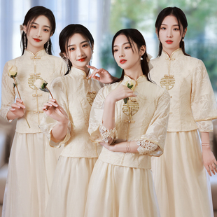 中式伴娘服女2024秋冬姐妹，团香槟色礼服，小个子显瘦旗袍伴娘裙