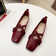 春夏季2023瓢鞋玛丽珍鞋红色时尚，漆皮方头浅口平跟平底女单鞋