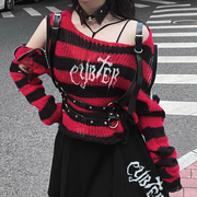 miub暗黑条纹露肩毛衣朋克风，上衣亚文化辣妹千禧，黑红色破洞针织衫
