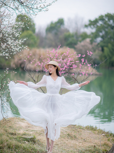 理想三旬女装复古度假风飘逸超8米超大裙摆，雪纺白色仙女裙长裙