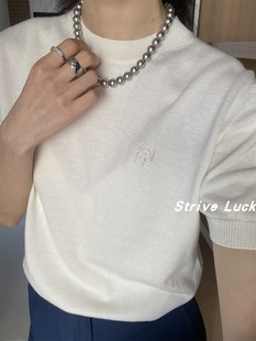 Strive Luck 韩系半高领短袖细羊毛针织衫短款刺绣软糯上衣女