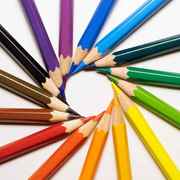 巧米彩色铅笔1g2色24色3包色4笔色纸桶装，彩绘笔绘图画8文具用品6