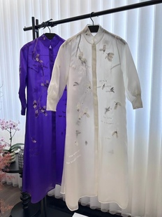 优雅 立领长袖重工刺绣设计纯色真丝欧根连衣裙女2024年