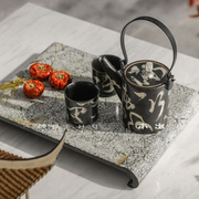 木出现代意境中式水墨，花纹陶瓷茶壶茶杯，套装样板售楼部茶室软装