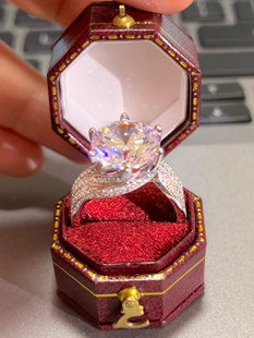 18k金豪华(金豪华)五克拉高碳钻石戒指超大仿真钻戒求婚结婚订婚指环