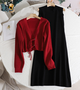 阔の新中式红色开衫，修身显瘦黑色长款背心，裙两件套装女