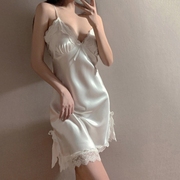 纯欲风小胸冰丝睡裙女2024年夏季新薄款法式高级吊带白色睡衣蕾丝
