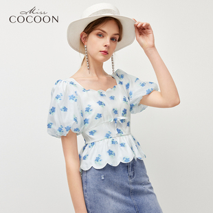 missCOCOON时尚上衣夏季款甜美花朵方领灯笼袖雪纺衫