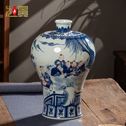 景德镇陶瓷花瓶手绘青花，瓷瓶中式童子梅瓶瓷器，客厅装饰摆件装饰品