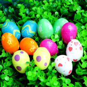 复活节开口彩蛋塑料彩色假鸡蛋仿真可开合放礼物场景布置道具