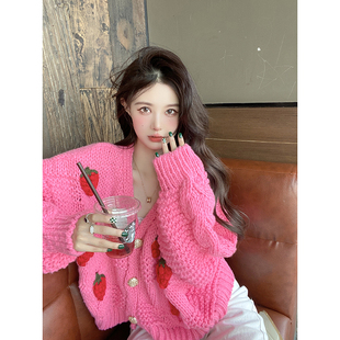 韩系温柔粉色毛衣开衫，女春秋季甜美草莓，针织加厚外套v领短款上衣