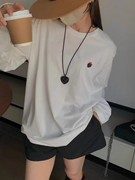 韩国ONE23秋装新胸前刺绣草莓图案韩版白色宽松长袖T内搭上衣