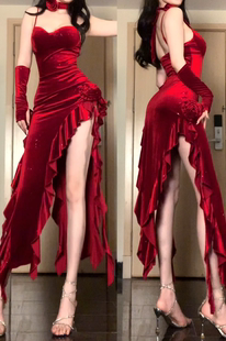instahot欧美风不规则红色连衣裙，女丝绒飘带氛围，气质礼服长裙女