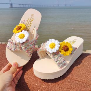原创时尚外穿厚底手作小雏菊花朵沙滩鞋海边度假人字拖鞋防滑