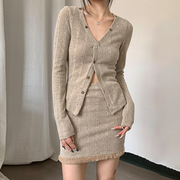 辣妹v领上衣+毛边，短裙套装2023秋冬高级感温柔气质针织两件套