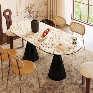 意式轻奢亮光岩板饭桌现代简约家用小户型长方形极简餐桌餐椅组合