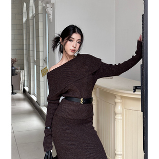 罗哥的羊毛卷美式复古一字肩毛衣女修身针织，上衣长款半身裙套装
