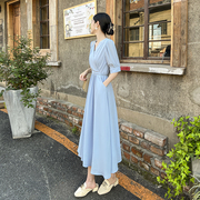 法式蓝色长款连衣裙女夏季2024甜美风收腰显瘦气质别致长裙子