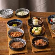 日式陶瓷调味碟复古圆形，小碟子醋碟酱油碟，创意小吃碟商用凉菜碟子