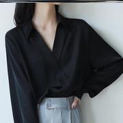 法式复古黑色v领衬衫女设计感小众宽松显瘦气质长袖心机雪纺上衣