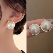 法式大珍珠耳钉女小众设计感复古耳环气质轻奢，高级感洋气名媛耳饰