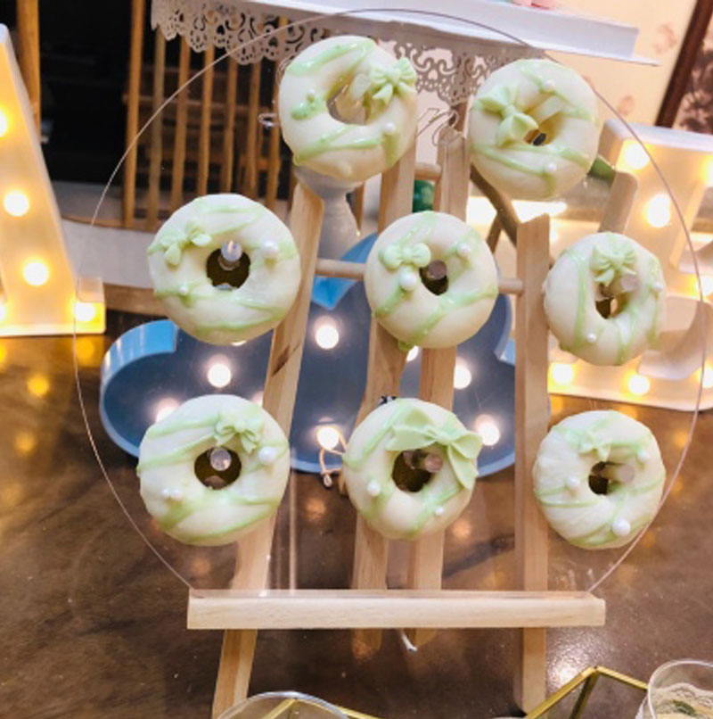 甜甜圈展示板婚礼甜品台装饰面包，店产品陈y列蛋糕店创意摆台亚克
