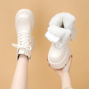 白色马丁靴女冬季加绒2023时尚，中跟加厚羊毛雪地靴保暖防水