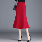 红色修身鱼尾裙女夏季2023优雅包臀半身裙中长通勤高腰一步裙