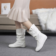 白色靴子短靴秋冬中小学生，鞋中跟内增高短筒女小皮靴大码小码tg
