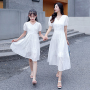 网红亲子装2024潮夏装，母女装棉布连衣裙，时尚韩版洋气白色裙子