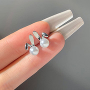 S925银针金属珍珠小兔子耳钉小众设计感耳环女2023潮精致气质