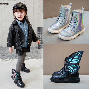 银色女童翅膀马丁靴，2024秋冬韩版时尚表，演出走秀短靴中大童鞋