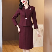 高级感时尚套装女秋冬2023年设计感枣红色，羊毛呢套装裙两件套