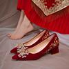 婚鞋新娘鞋秀禾婚纱两穿2023年中式红色，尖头高跟鞋女