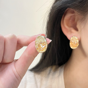 赵露思同款耳环2023年耳环橘色水晶，耳钉女高级感独特设计耳夹