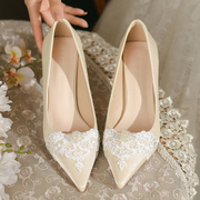 法式婚鞋女2024年春季新娘，浅口细跟高跟鞋，尖头单鞋中跟手工婚纱鞋