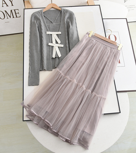鸟+の一套入!时尚，假两件蝴蝶结，毛衣+粉色网纱半身裙两件套装