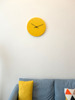 活力黄色数字挂钟现代客厅卧室时钟创意静音家用时尚大气艺术挂墙