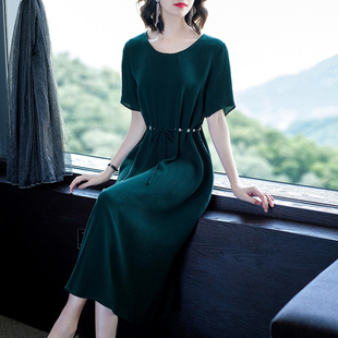法式显瘦连衣裙夏2024复古裙高端洋气墨绿色裙子正式场合气质