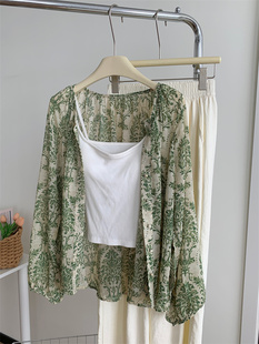 温柔复古显白雪纺印花圆领衬衫，女春夏季薄款凉感微透绿色防晒开衫