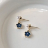 s925珍珠花朵气质优雅蓝色耳钉简约小巧个性百搭ins风耳环耳夹