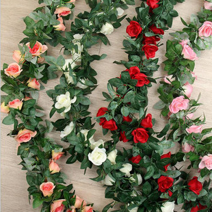 假花植物仿真玫瑰花，藤条塑料婚庆吊饰缠绕藤蔓，装饰绿植墙面